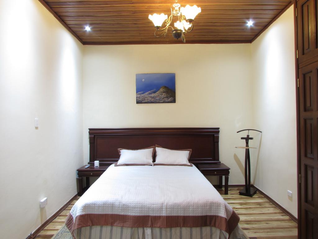 San Blas House & Suites 基多 外观 照片